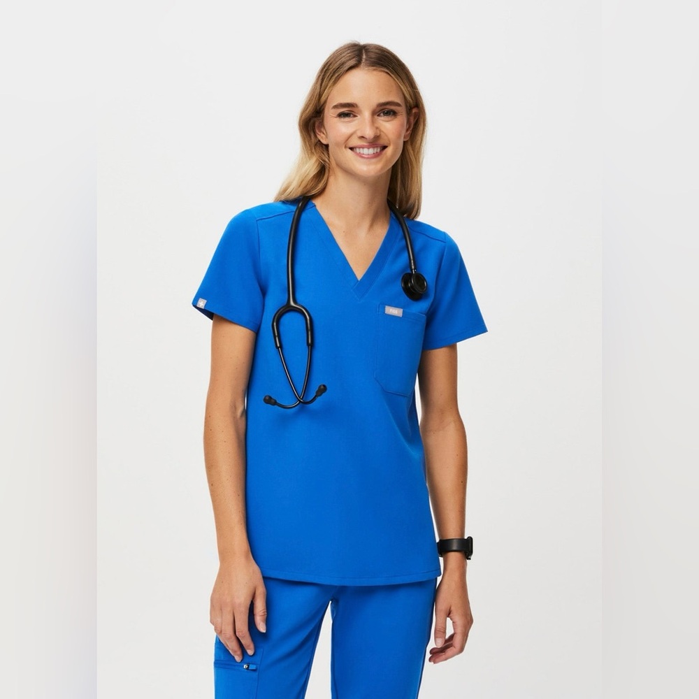 FIGS - catarina one pocket scrub top - royal blue
